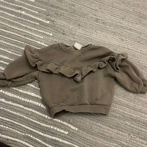 Gray Zara sweatshirt